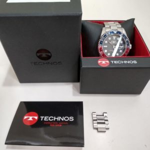 テクノス　TSM412　腕時計　電池入替済み　稼働品